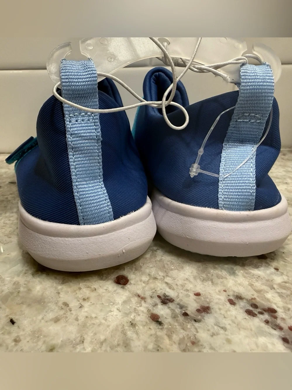 Cat & Jack Light Blue Mesh Water Shoes with Teal Strap Size 10 NWOT